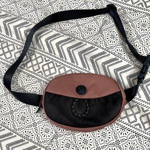 Like-new Lululemon belt bag